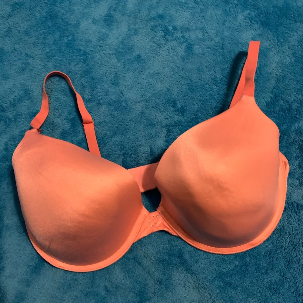 🍭maidenform bra, Size 38D light salmon color.